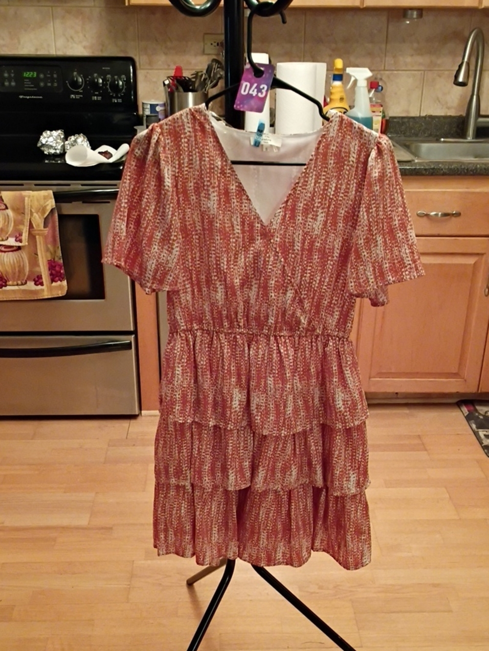 entro Brick Red and Cream Tiered V-Neck Mini Dress